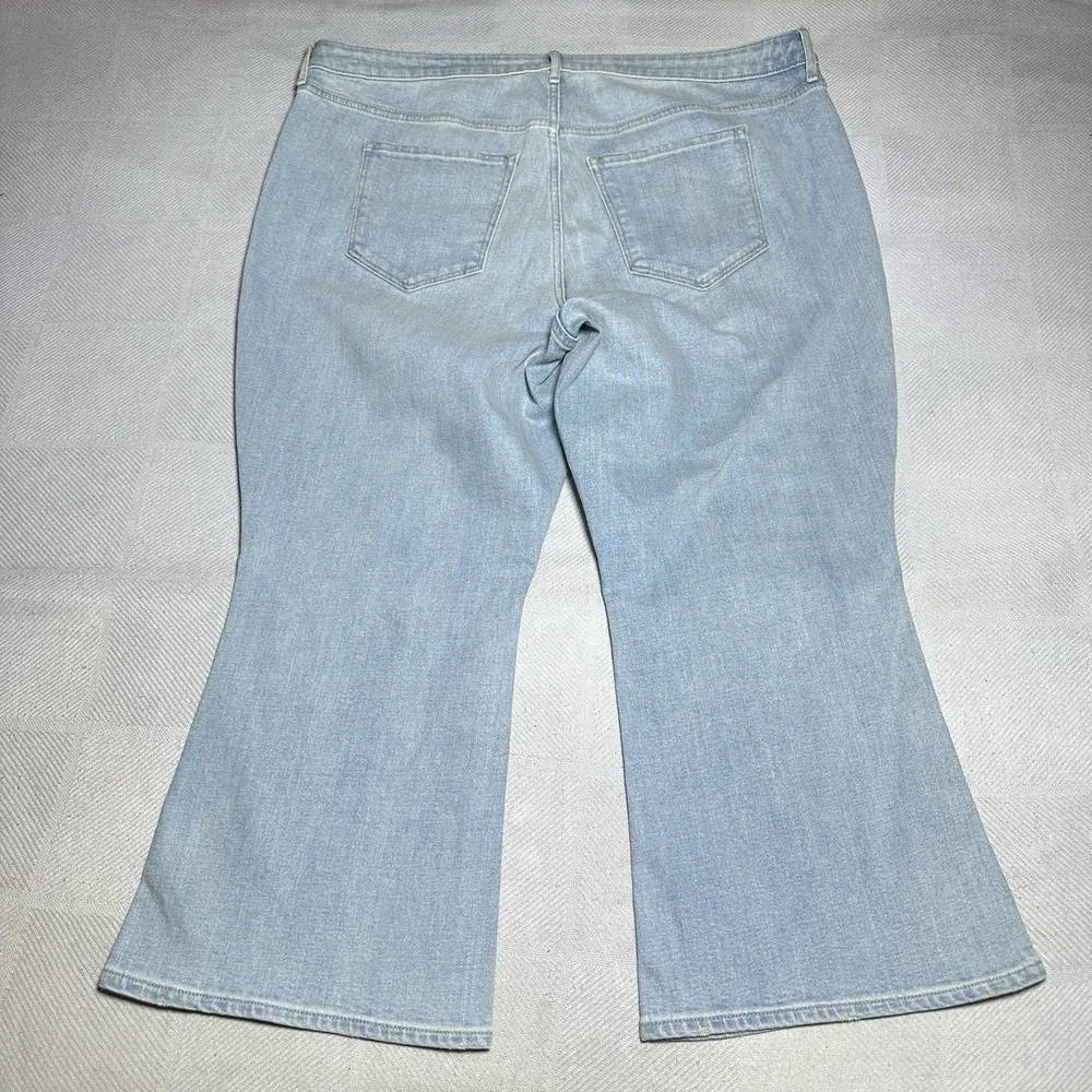 NEW Old Navy High Rise Vintage Cropped Flare Jeans Womens Size 20 Light Wash NWT